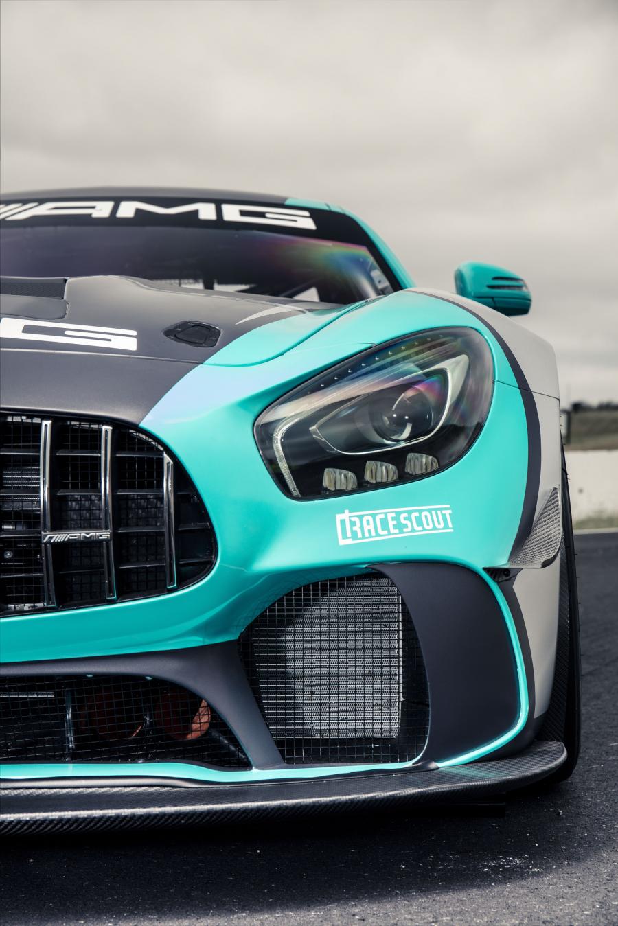 Детали экстерьера Mercedes-AMG GT4 (C190) 2017 года  (фото 29 из 43)